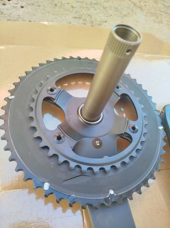 Used Shimano Ultegra FC-R8000 Crankset bike — image 4 of 5