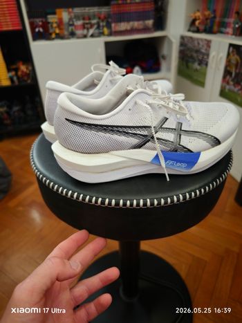 Used Asics Magic Speed 5 Size 43.5 2026 bike — image 2 of 6