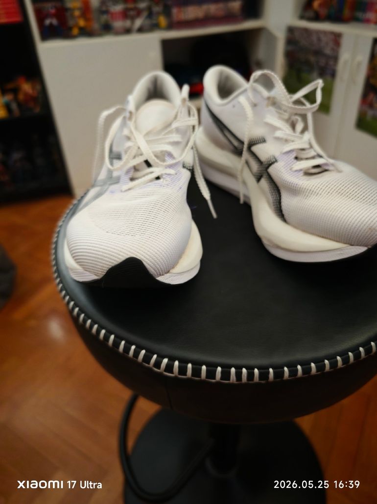Used Asics Magic Speed 5 Size 43.5 2026 bike — image 1 of 6