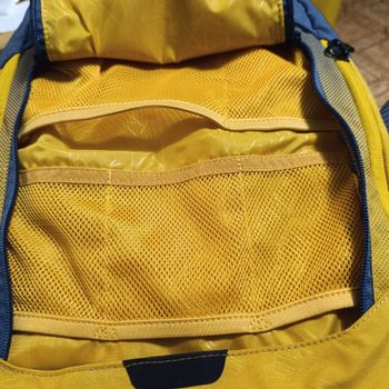 Used EVOC TRAIL PRO 10L Backpack bike — image 11 of 28