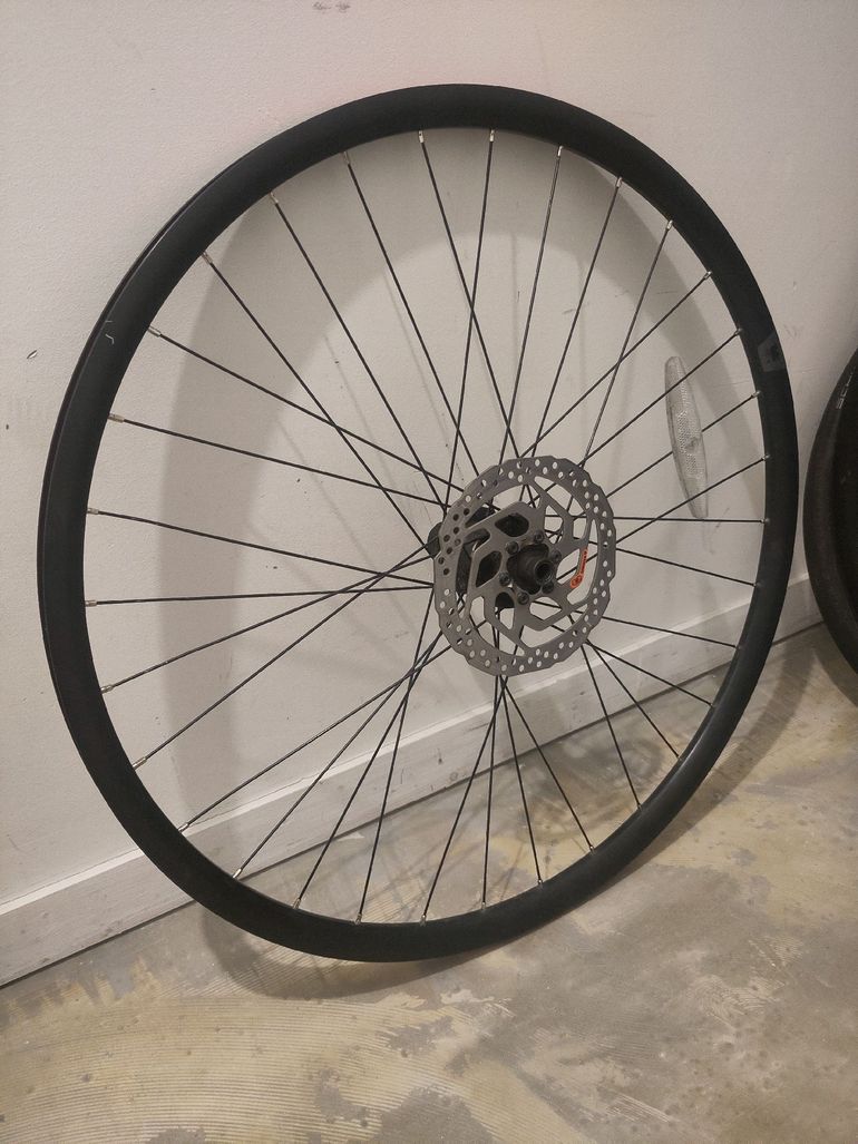 Used Marin Gravel bike — image 3 of 11
