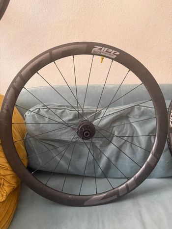 Used Zipp 303 Firecrest Tubeless Disc-brake Wheelset 2023 bike — image 2 of 10