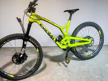 Used Evil Insurgent LS 2017 bike — image 2 of 2
