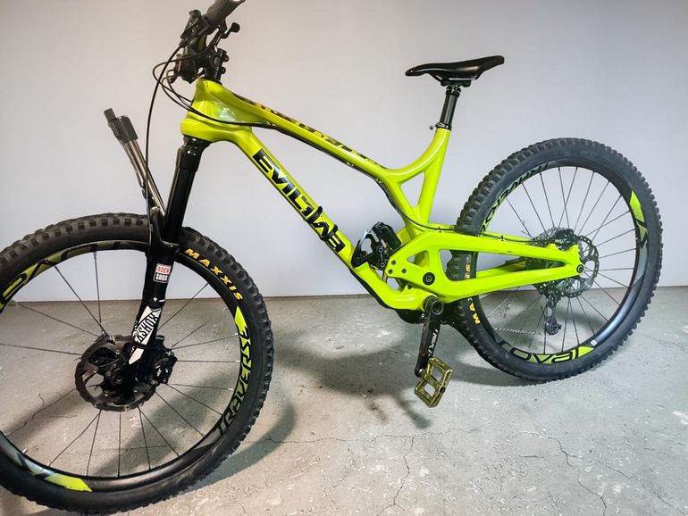 Used Evil Insurgent LS 2017 bike — image 2 of 2