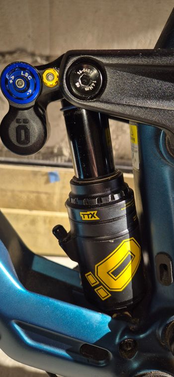 Used Öhlins TTX2Air m.2 185x55mm bike