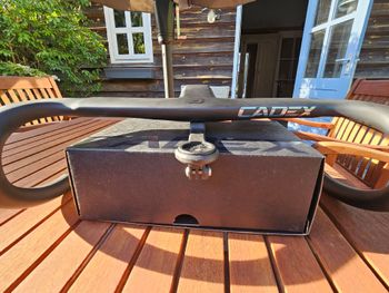Used Cadex Aero Integrated handlebar 2026 bike — image 3 of 7