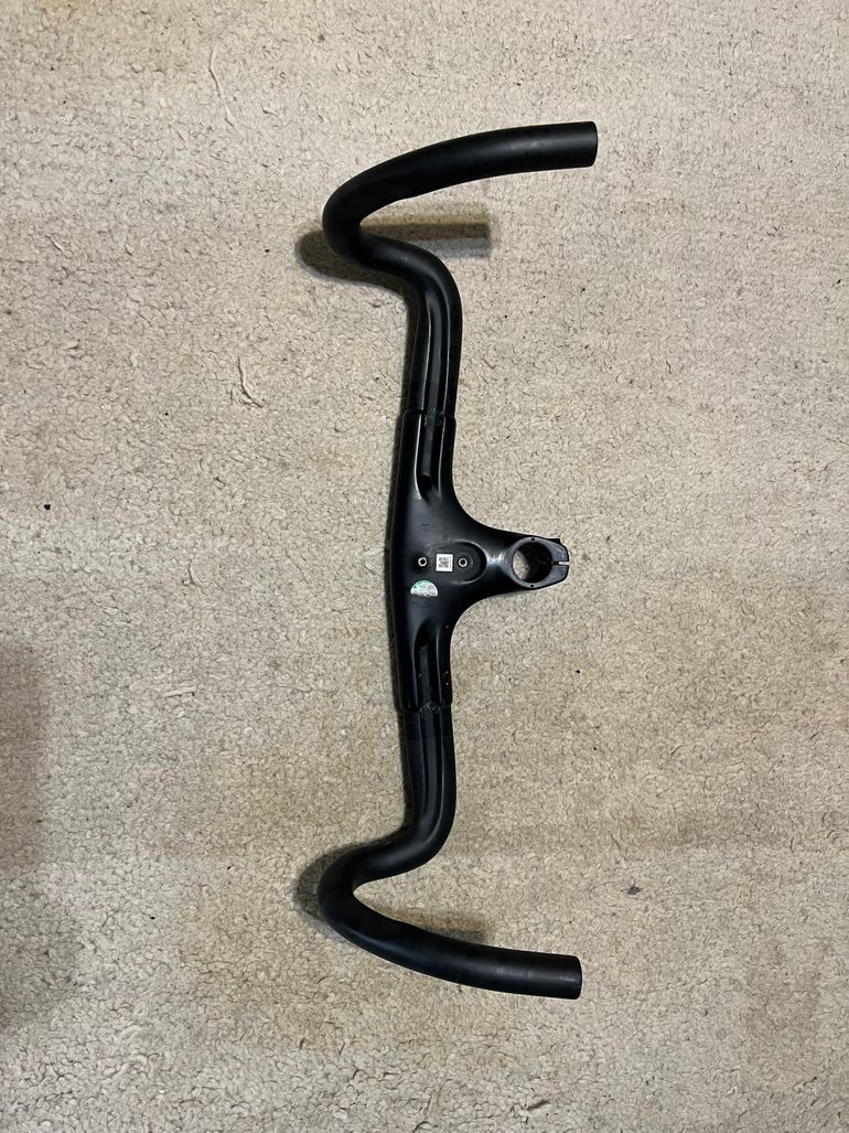 Used Canyon cockpit aero carbone CP0045 2024 bike — image 2 of 5