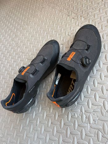 Used Dmt KM30 MTB Shoes 2025 bike — image 4 of 5