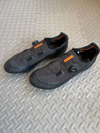 Used Dmt KM30 MTB Shoes 2025 bike