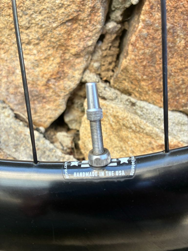 Used Enve SES 6.7 2024 bike — image 7 of 10