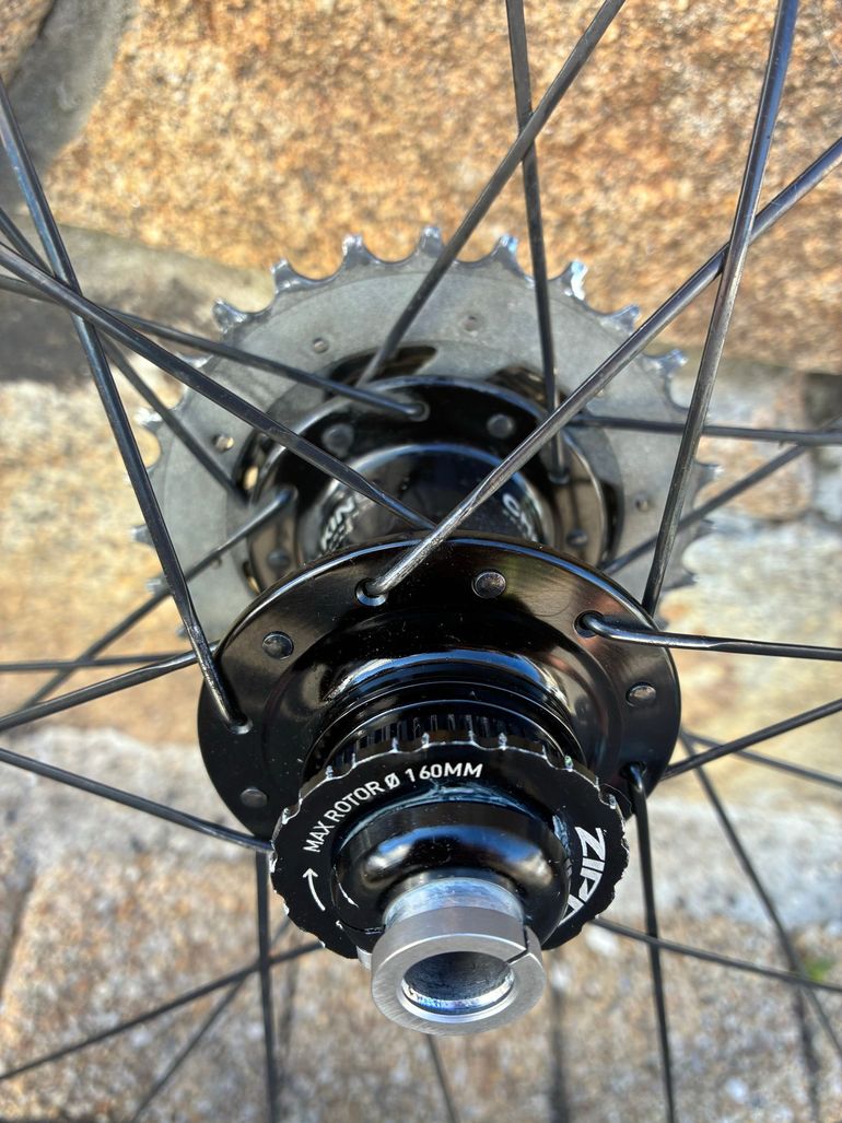 Used Enve SES 6.7 2024 bike — image 9 of 10