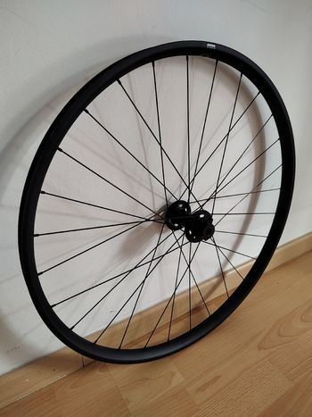 Used Specialized OEM Product 2025 bike — image 2 of 7