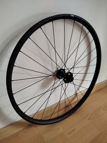 Used Specialized OEM Product 2025 bike — image 2 of 7