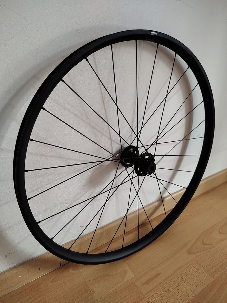 Used Specialized OEM Product 2025 bike — image 2 of 7