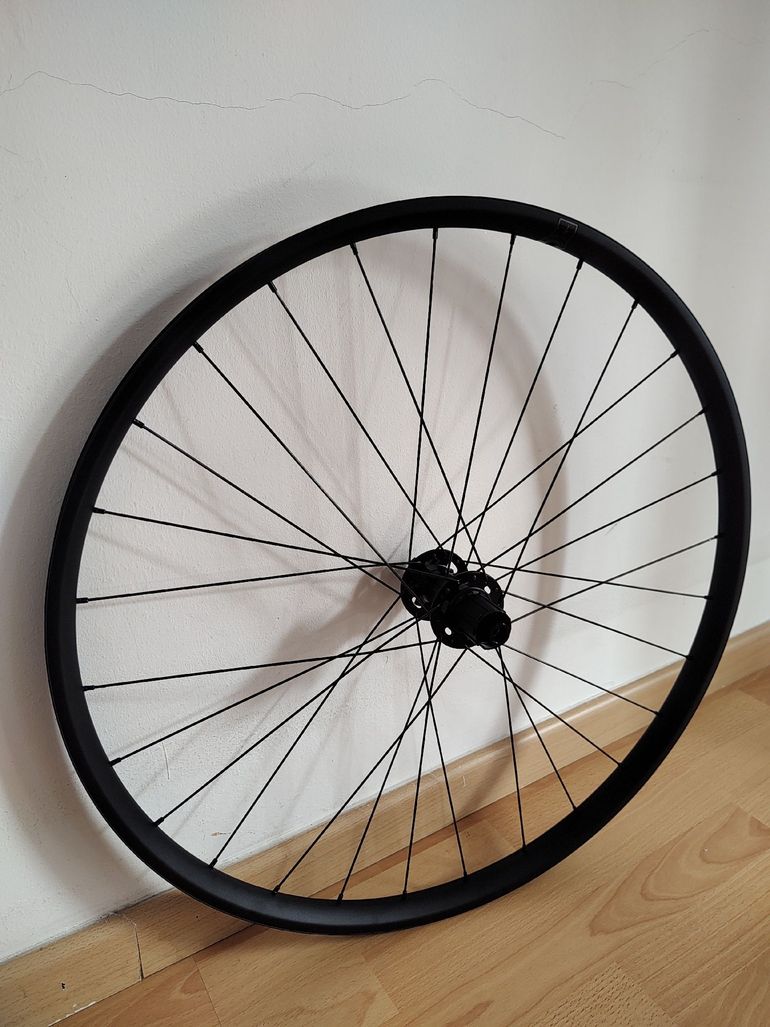 Used Specialized OEM Product 2025 bike — image 4 of 7