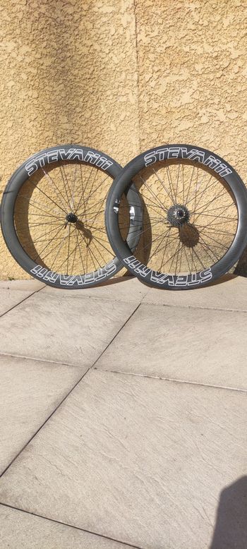 Used Stevan 11 Roues Carbone bike — image 1 of 4