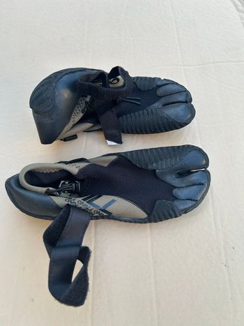 Used O’Neill antiabrasion neoprene 2mm bike — image 2 of 2