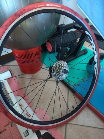 Used Elite Rullo bici 2017 bike — image 7 of 8
