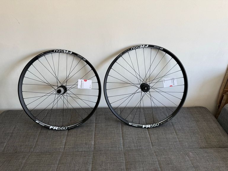 Used Dt Swiss FR560 Wheelset bike — image 1 of 3