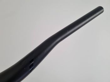 Used Specialized Aluminium Handlebar 20mm Rise 640mm Wide 35mm Diameter 2025 bike — image 3 of 6