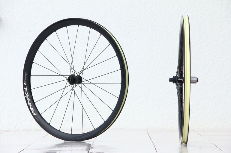 Used Boyd Pinnacle 700c Carbon Gravel Wheelset bike — image 14 of 14
