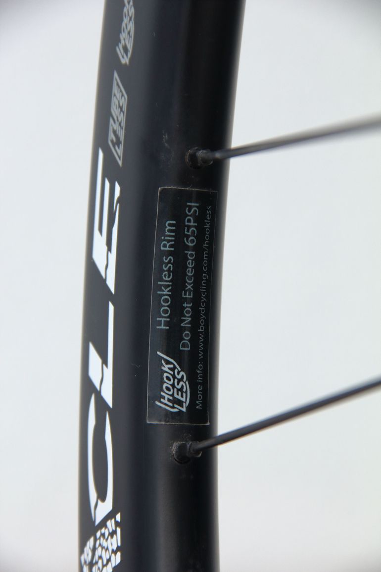 Used Boyd Pinnacle 700c Carbon Gravel Wheelset bike — image 11 of 14