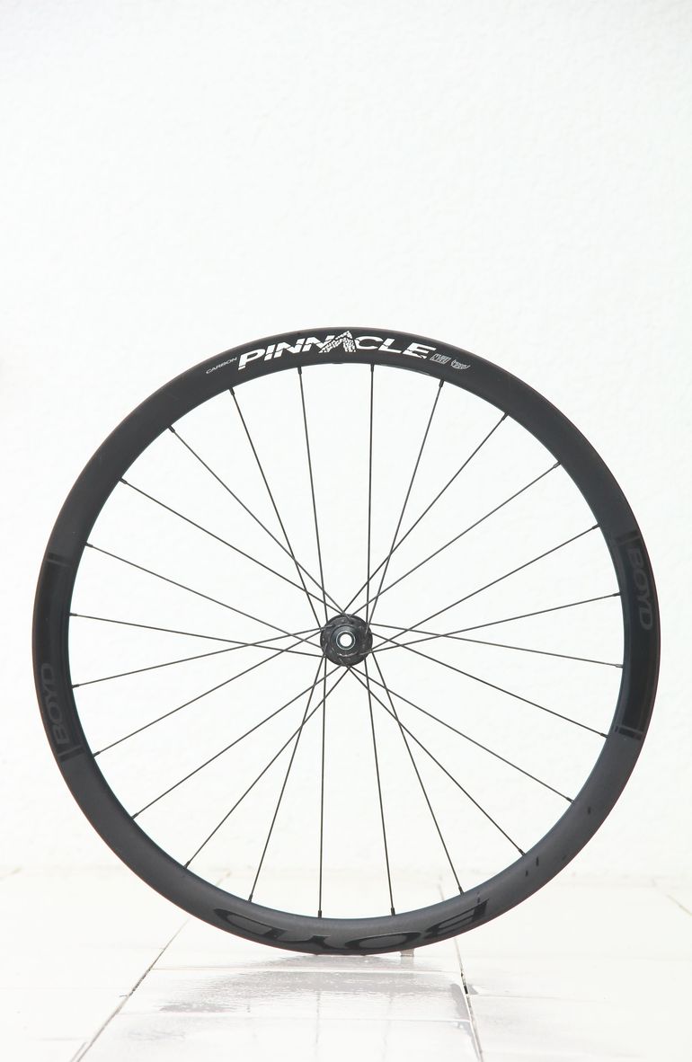 Used Boyd Pinnacle 700c Carbon Gravel Wheelset bike — image 2 of 14