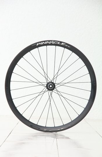 Used Boyd Pinnacle 700c Carbon Gravel Wheelset bike — image 3 of 14
