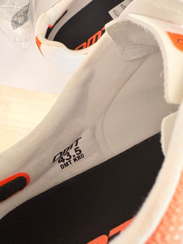Used Dmt KR0 Evo Superlight Shoes White/Silver 2025 bike — image 6 of 6
