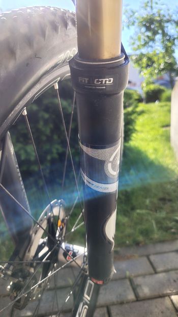 Used Fox Racing Factory Series FIT4 Fork Non-Boost 15x100 100mm Travel 2017 bike — image 5 of 6
