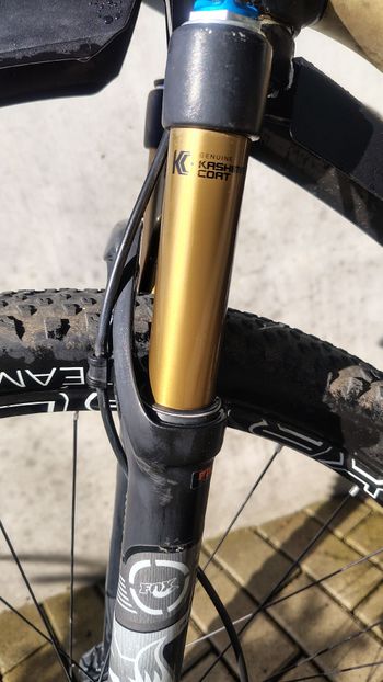 Used Fox Racing Factory Series FIT4 Fork Non-Boost 15x100 100mm Travel 2017 bike — image 2 of 6