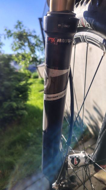 Used Fox Racing Factory Series FIT4 Fork Non-Boost 15x100 100mm Travel 2017 bike — image 3 of 6