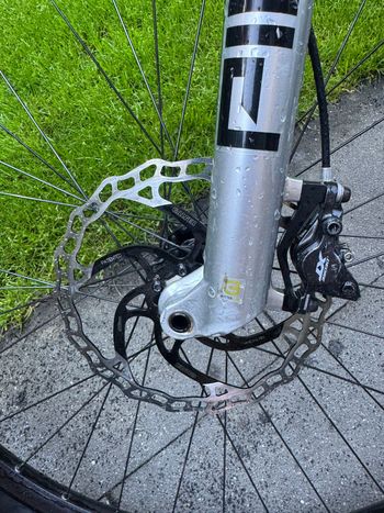 Used Shimano XT Brakes 2025 bike — image 3 of 4
