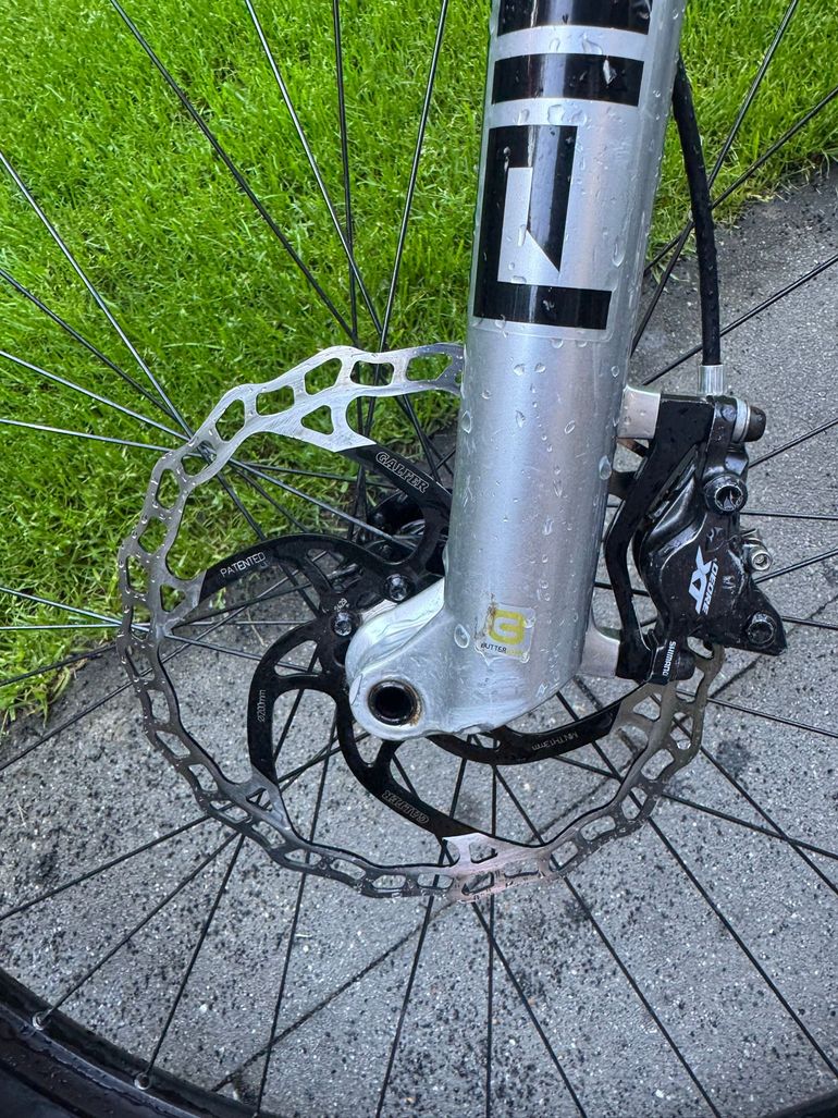 Used Shimano XT Brakes 2025 bike — image 3 of 4