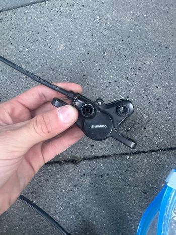 Used Shimano MT400 Hydraulic Disc Brake 2024 bike — image 3 of 4