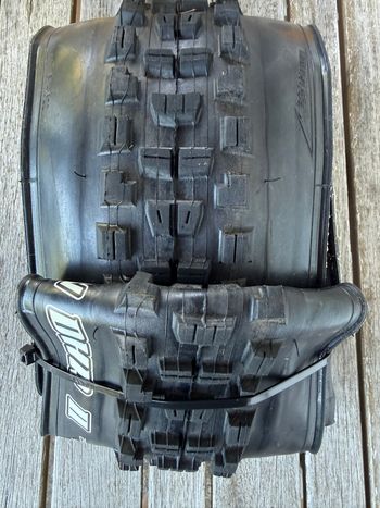 Used Maxxis MINION DHR 2 29x2.40 WT 2026 bike