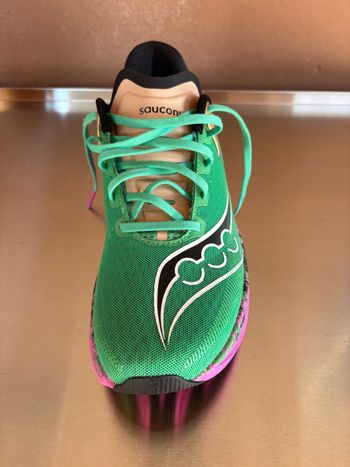 Used Saucony endorphin azura bike