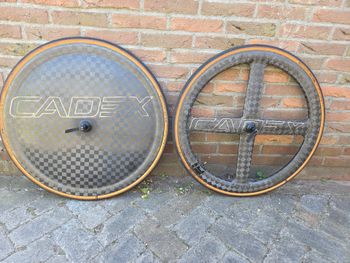 Used Cadex TT Tubeless Wielset met Ceramicspeed Lagers 2023 bike — image 2 of 3