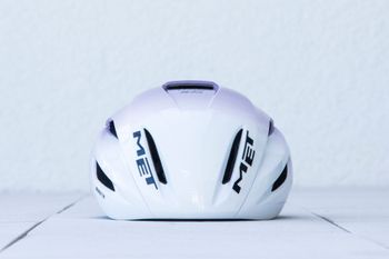Used MET Manta MIPS Helmet 2024 bike — image 3 of 13