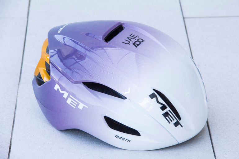 Used MET Manta MIPS Helmet 2024 bike — image 10 of 13