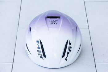 Used MET Manta MIPS Helmet 2024 bike — image 11 of 13