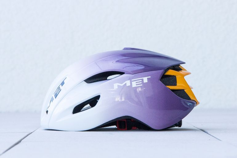 Used MET Manta MIPS Helmet 2024 bike — image 1 of 13