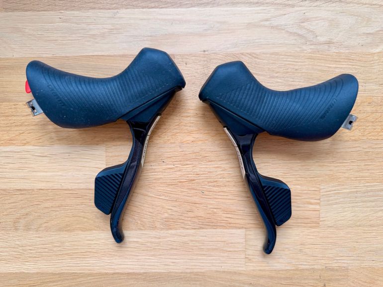 Used Sram Force AXS D2 Shifterset, NEW 2025 bike — image 1 of 4
