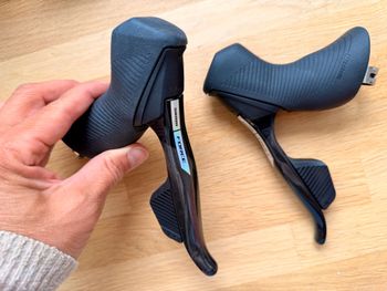 Used Sram Force AXS D2 Shifterset, NEW 2025 bike — image 2 of 4