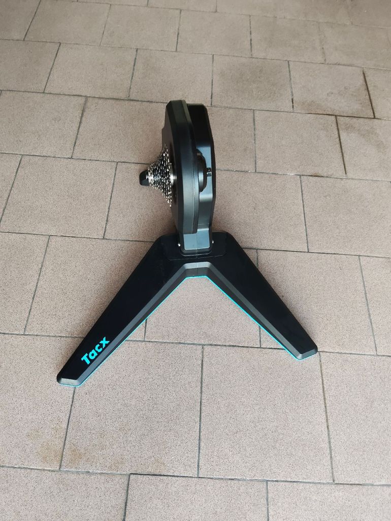 Used Tacx FLUX 2 Smart Trainer 2024 bike — image 3 of 3