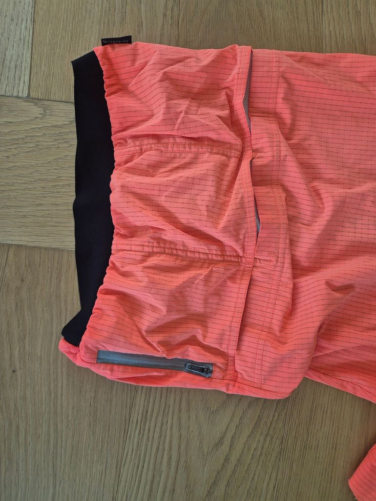 Used Q36.5 women dottore jersey 2023 bike — image 2 of 2