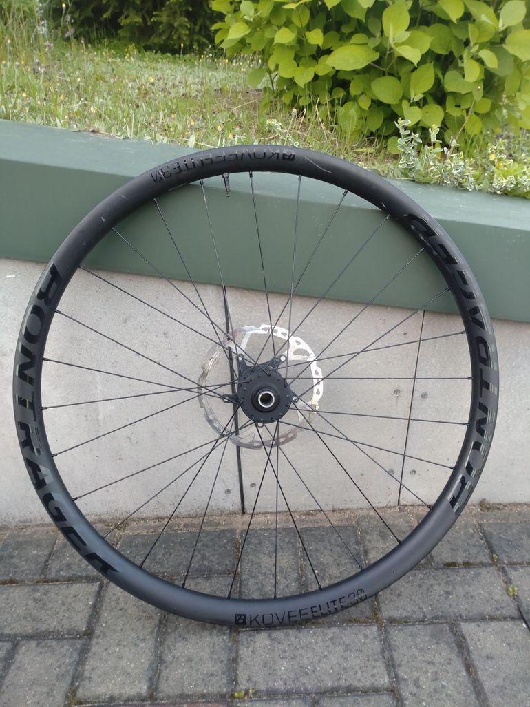 Used Bontrager Kovee Elite 30 Wheels bike — image 6 of 10