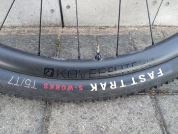 Used Bontrager Kovee Elite 30 Wheels bike — image 4 of 10