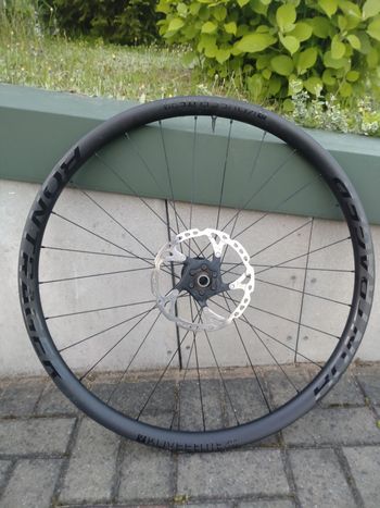 Used Bontrager Kovee Elite 30 Wheels bike — image 5 of 10
