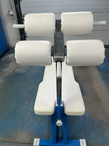 Used Tecnogym serie lux 2020 bike — image 3 of 9